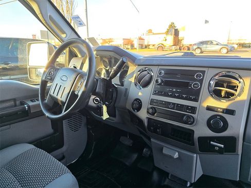 Used 2015 Ford F350 XLT image 11