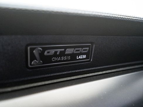 Used 2020 Ford Mustang Shelby GT500 w/ Technology Package image 28