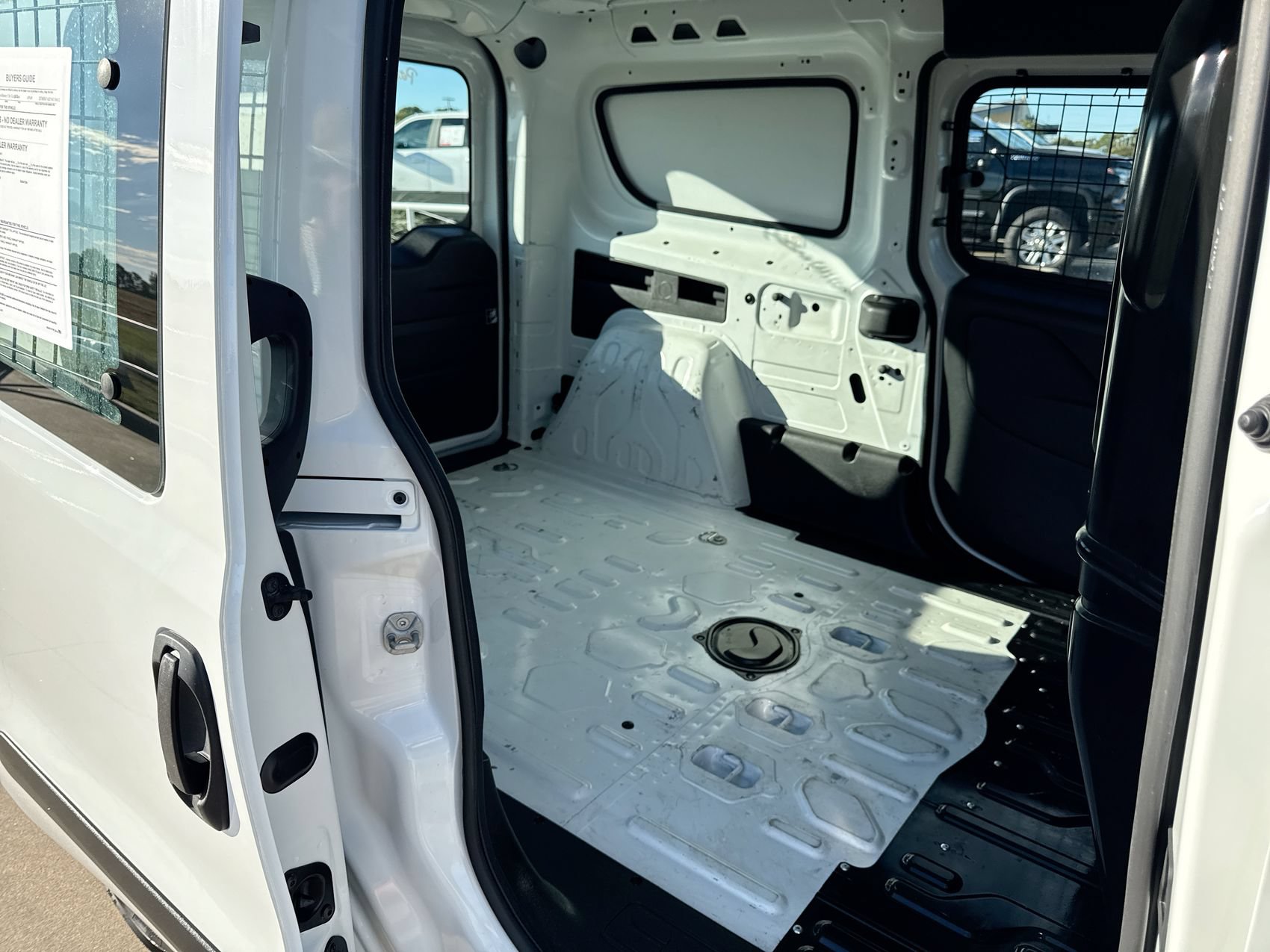 Used 2022 RAM ProMaster City Tradesman FWD image 23