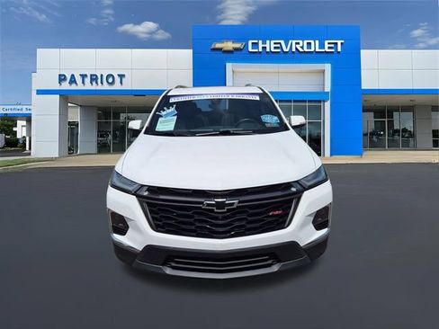 Used 2022 Chevrolet Traverse RS w/ LPO, Floor Liner Package AWD/4WD image 5