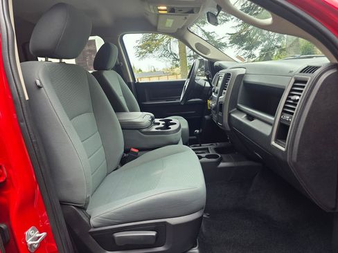 Used 2017 RAM 2500 Tradesman w/ Chrome Appearance Group image 18