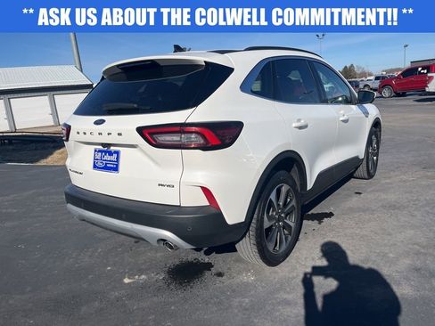 Used 2024 Ford Escape Platinum image 4