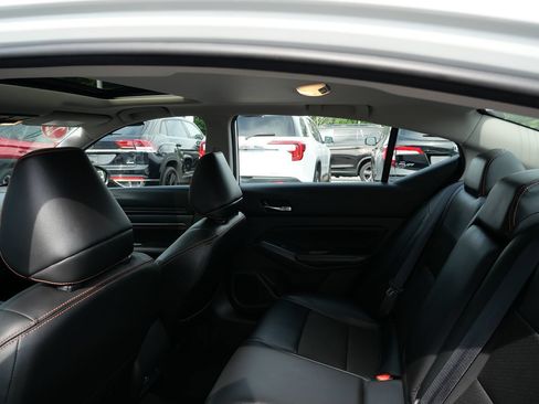 Used 2022 Nissan Altima 2.5 SR w/ Midnight Edition Package AWD/4WD image 20