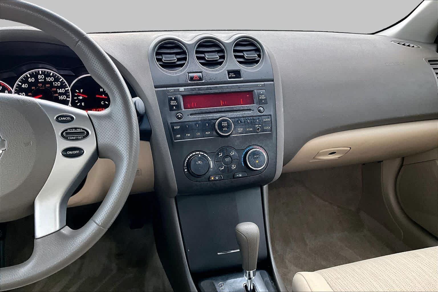 Used 2012 Nissan Altima 2.5 S FWD image 6
