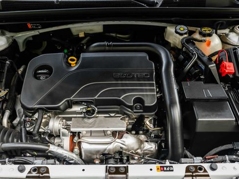 Used 2025 Chevrolet Malibu RS image 28