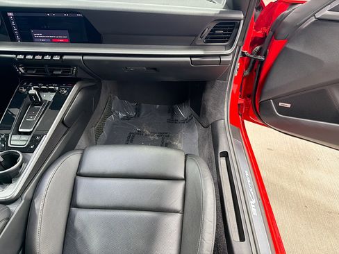 Used 2020 Porsche 911 Carrera image 18