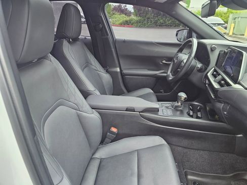 Used 2024 Lexus UX 250h F Sport AWD/4WD image 12