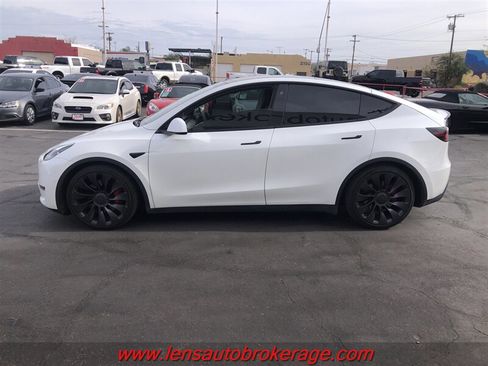 Used 2021 Tesla Model Y Performance AWD/4WD image 5