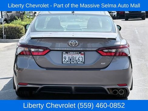 Used 2024 Toyota Camry SE FWD image 6