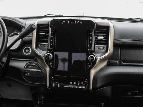 Used 2024 RAM 2500 Laramie AWD/4WD image 12