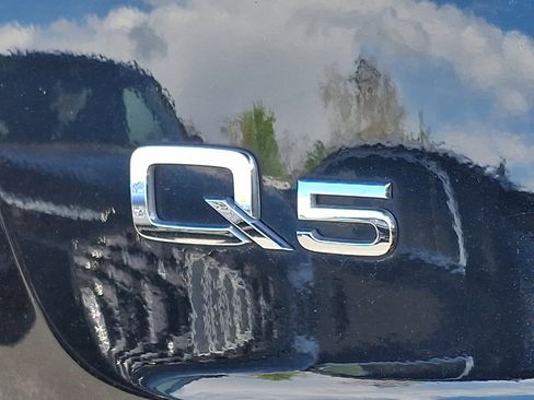 Certified 2019 Audi Q5 2.0T Premium Plus w/ Premium Plus Package AWD/4WD image 34