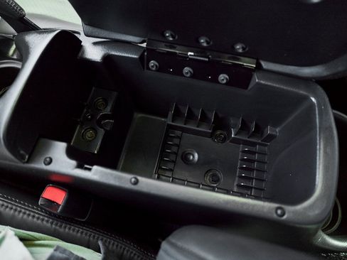 Used 2002 Chevrolet Camaro Z28 w/ SS Performance/Appearance Pkg image 43