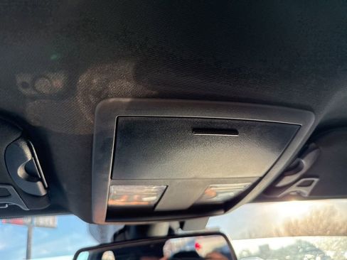 Used 2023 Dodge Challenger SXT w/ Blacktop Package image 19