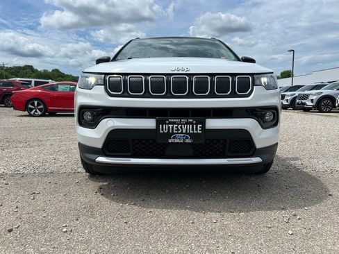 Used 2022 Jeep Compass Limited AWD/4WD image 3