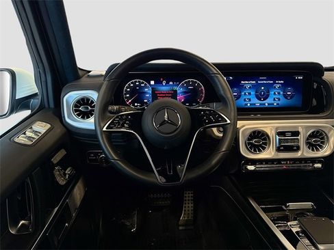 Certified 2025 Mercedes-Benz G 550 image 24