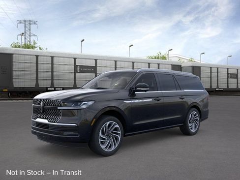 New 2026 Lincoln Navigator L Reserve AWD/4WD image 1