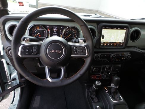 Used 2023 Jeep Wrangler Unlimited Rubicon 392 AWD/4WD image 35