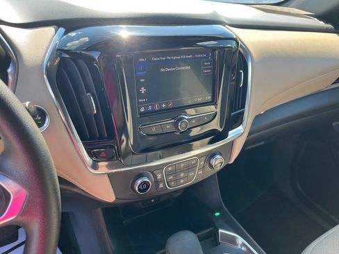 Used 2023 Chevrolet Traverse LS w/ Safety Package FWD image 14