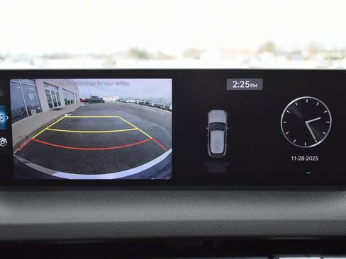 Used 2022 Genesis GV70 2.5T w/ Select Package image 31