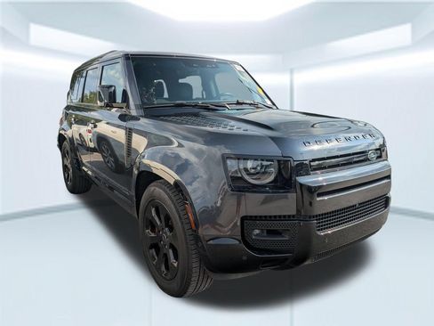 Used 2024 Land Rover Defender 110 X AWD/4WD image 3
