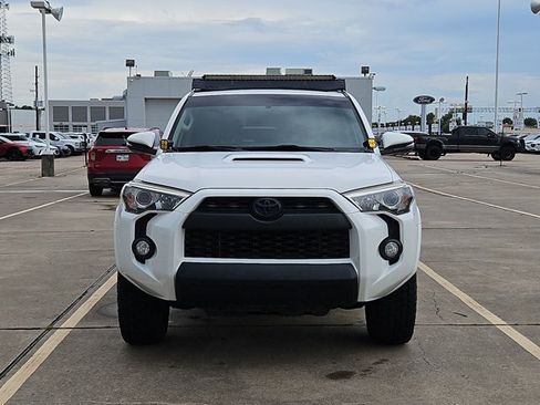 Used 2019 Toyota 4Runner TRD Off-Road Premium AWD/4WD image 2