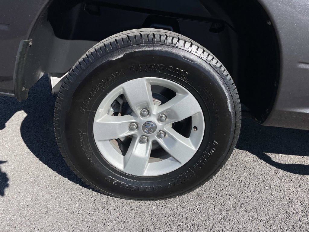 Used 2016 RAM 1500 Classic SLT AWD/4WD image 22