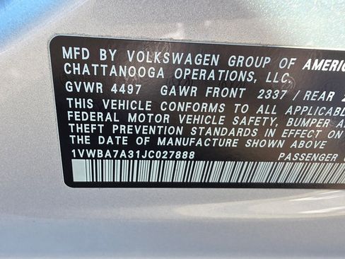 Used 2018 Volkswagen Passat 2.0T SE image 32