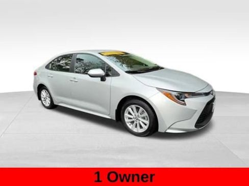 Used 2024 Toyota Corolla LE image 9