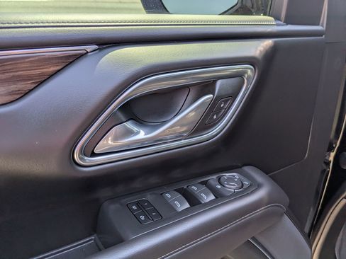 Used 2023 Chevrolet Tahoe Z71 image 12