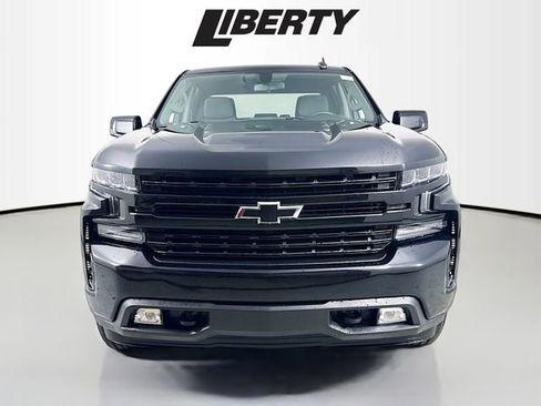 Used 2022 Chevrolet Silverado 1500 RST image 2