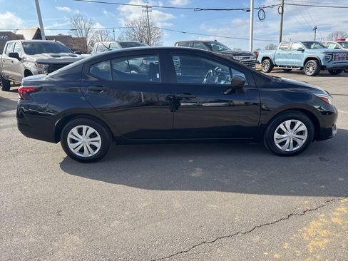 Used 2023 Nissan Versa S w/ Trunk Package image 6