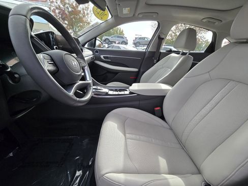 Used 2023 Hyundai Sonata Limited image 17