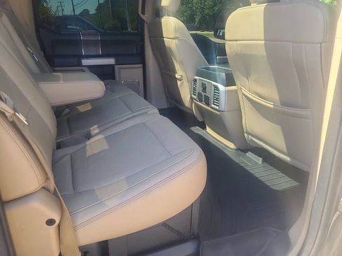 Used 2017 Ford F250 Lariat w/ Lariat Value Package AWD/4WD image 37