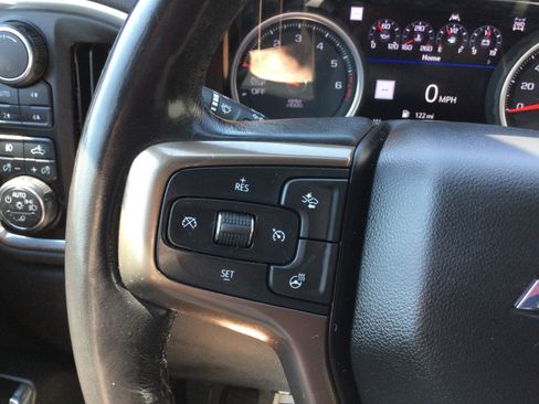 Used 2019 Chevrolet Silverado 1500 High Country w/ Technology Package image 19