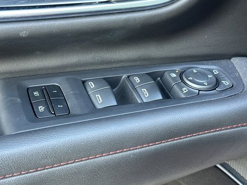 Certified 2023 Chevrolet Suburban RST w/ Luxury Package image 12