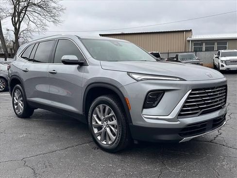 Used 2026 Buick Enclave Preferred w/ Power Package image 1