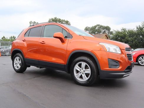 Used 2016 Chevrolet Trax LT w/ LT Convenience Package AWD/4WD image 7