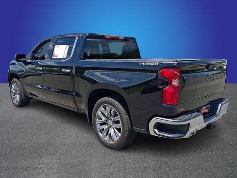Used 2024 Chevrolet Silverado 1500 LTZ AWD/4WD image 6