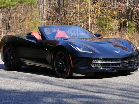 Used 2019 Chevrolet Corvette Stingray Convertible w/ 1LT image 4