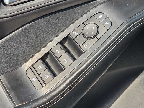 Used 2024 Nissan Rogue SV AWD/4WD image 23
