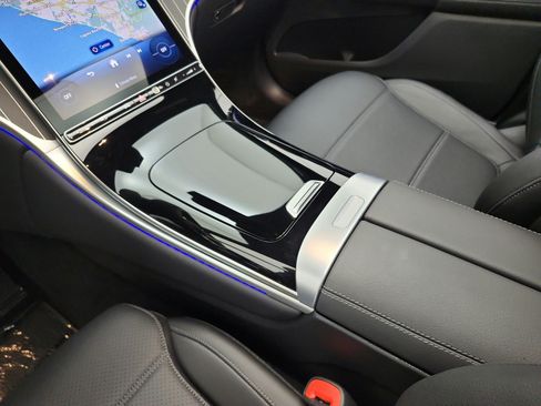 Certified 2026 Mercedes-Benz GLC 300 image 11