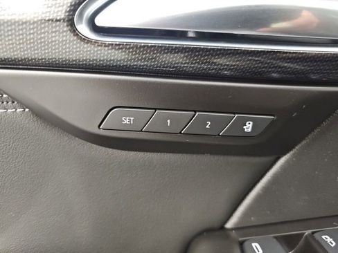 Used 2021 Buick Envision Essence AWD/4WD image 14
