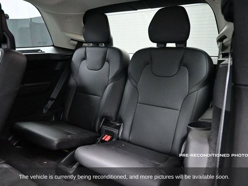 Used 2019 Volvo XC90 T6 Momentum w/ Advanced Package image 8