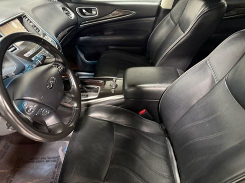 Used 2015 INFINITI QX60 3.5 Sport Utility 4D image 15