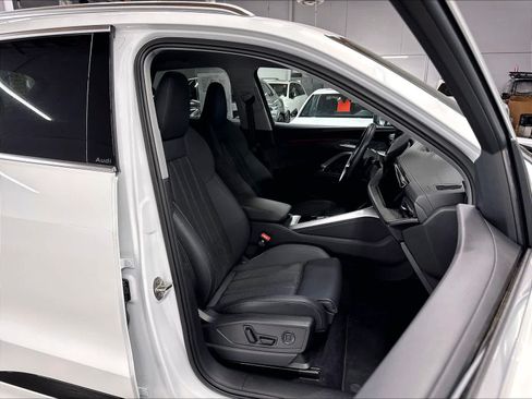 Used 2025 Audi Q5 Premium w/ Premium Plus AWD/4WD image 10