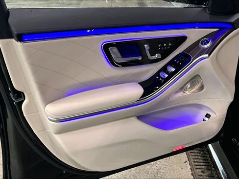 Used 2022 Mercedes-Benz S 580 4MATIC Sedan image 22