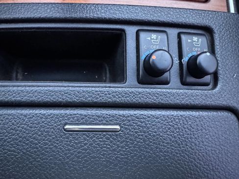 Used 2007 INFINITI M35 w/ Journey Pkg RWD image 17