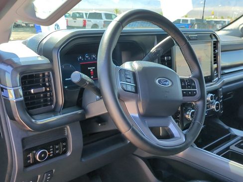 Used 2025 Ford F250 Lariat AWD/4WD image 16