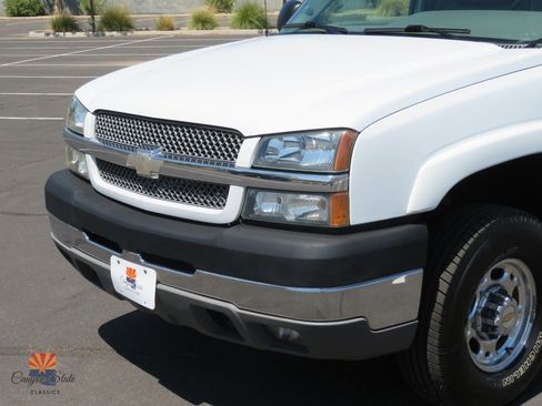 Used 2004 Chevrolet Silverado 2500 LT w/ Skid Plate Package AWD/4WD image 39