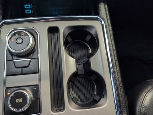 Used 2018 Ford Expedition XLT w/ Equipment Group 202A image 34